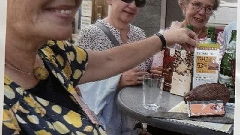 Kulinarische Pause bei den Stadtteil-Häppchen in der Moerser Altstadt